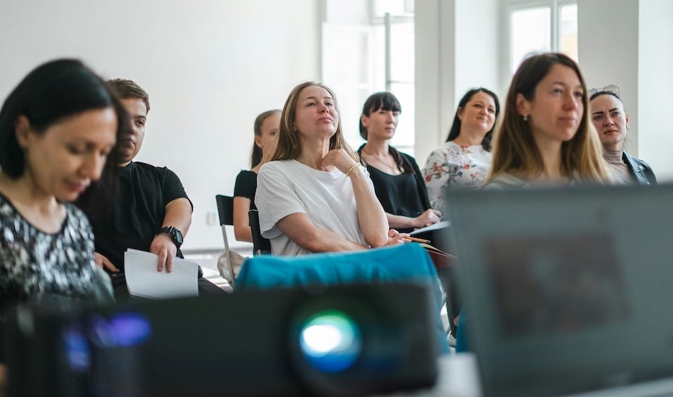 Advertise to specialist vets